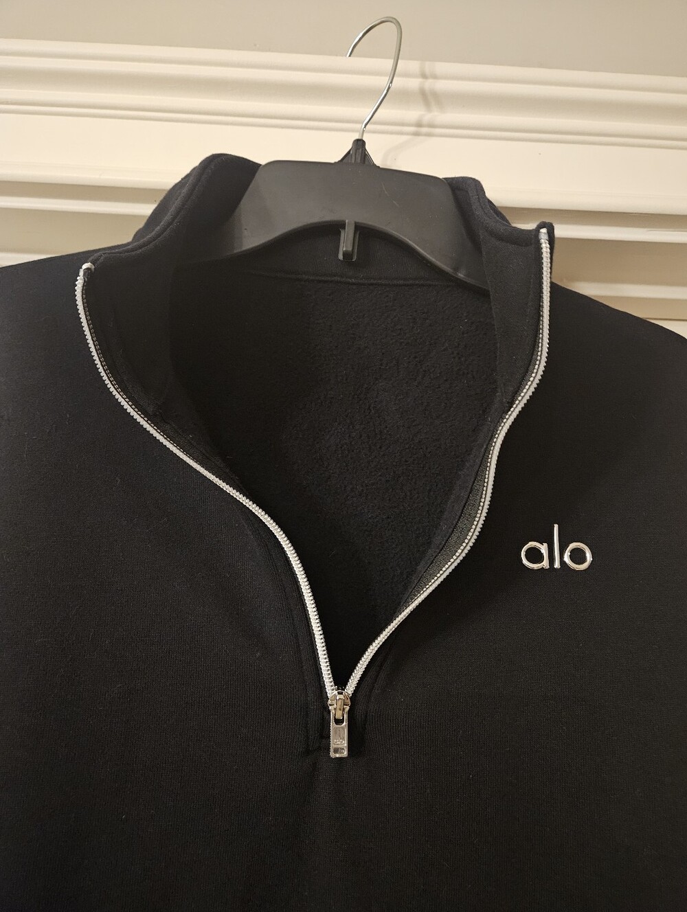 ALO Yoga Men's Black Half-Zip Accolade Pullover - Picture 3 of 5